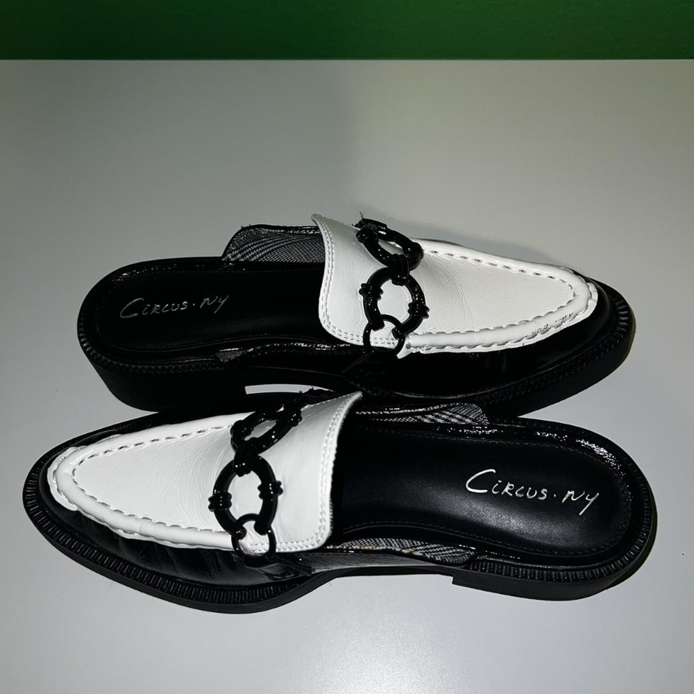 ❤️NWT Black and white Circus by Sam Edelman Nancy Mules. Size 10 - Picture 4 of 5
